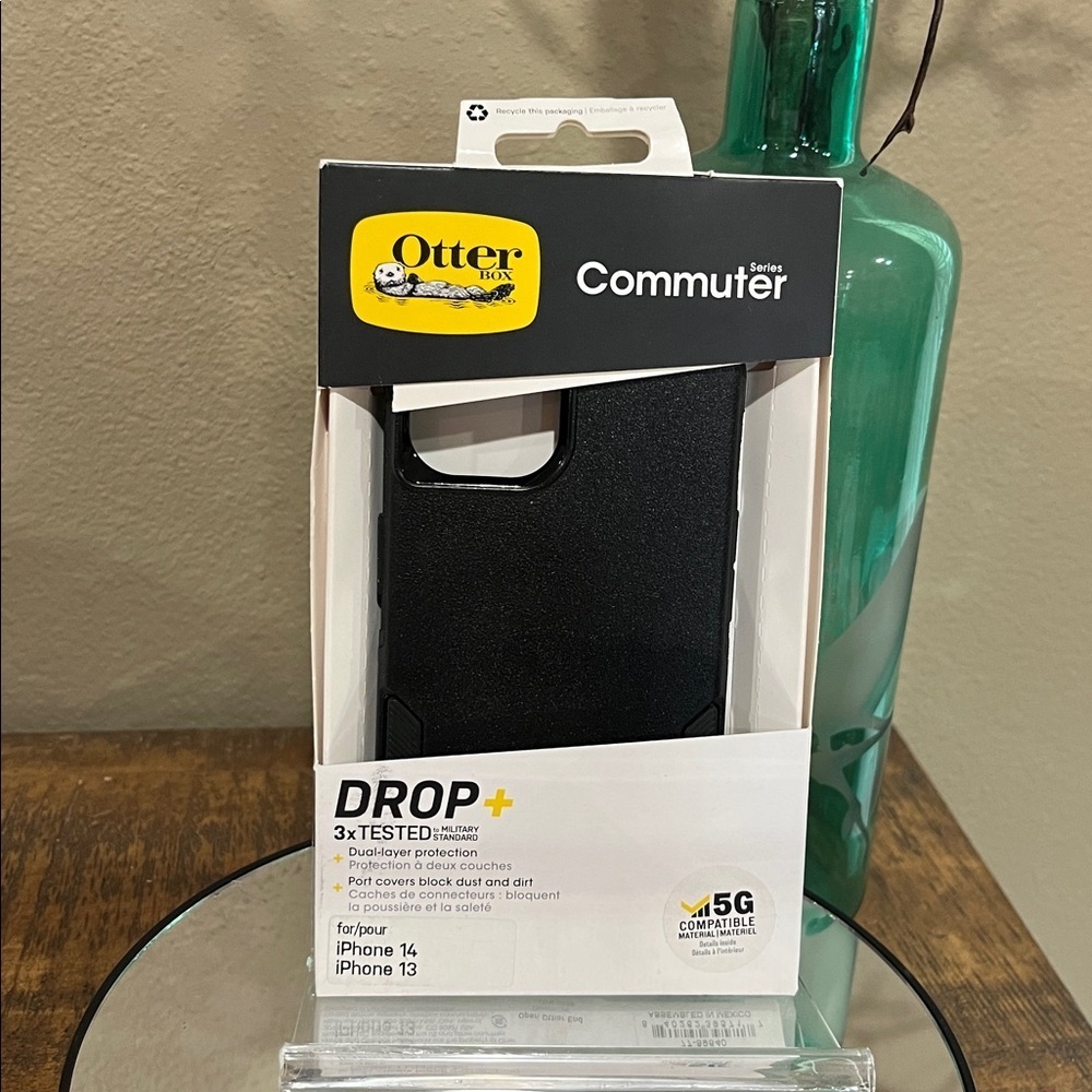 OtterBox Commuter Series Case for iPhone 13 or 14, new!